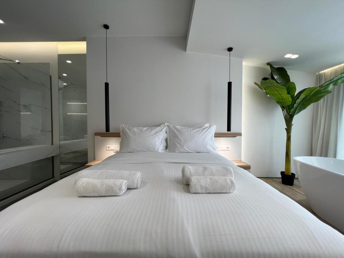The Dazzling Glimpse Acropolis Suites Афіни Екстер'єр фото