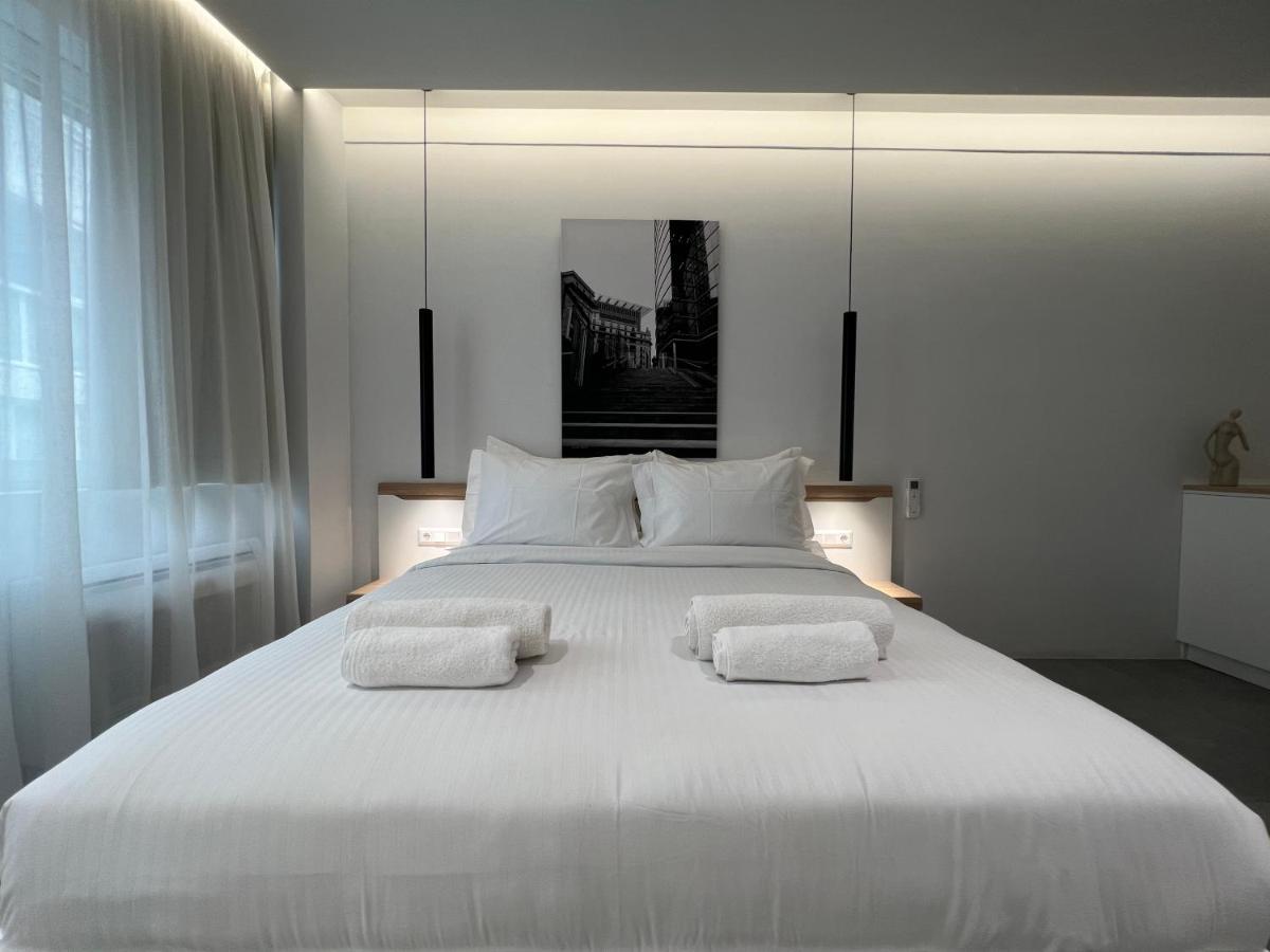 The Dazzling Glimpse Acropolis Suites Афіни Екстер'єр фото