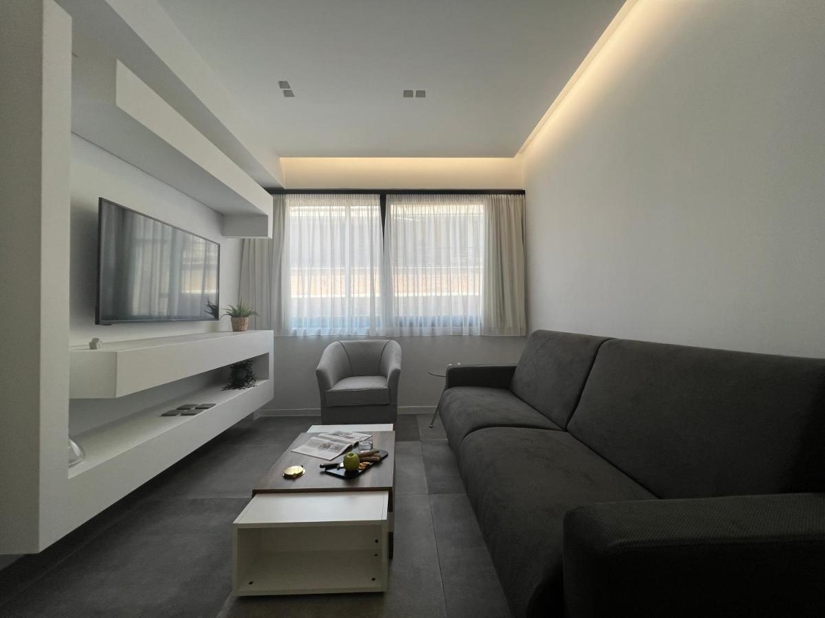 The Dazzling Glimpse Acropolis Suites Афіни Екстер'єр фото