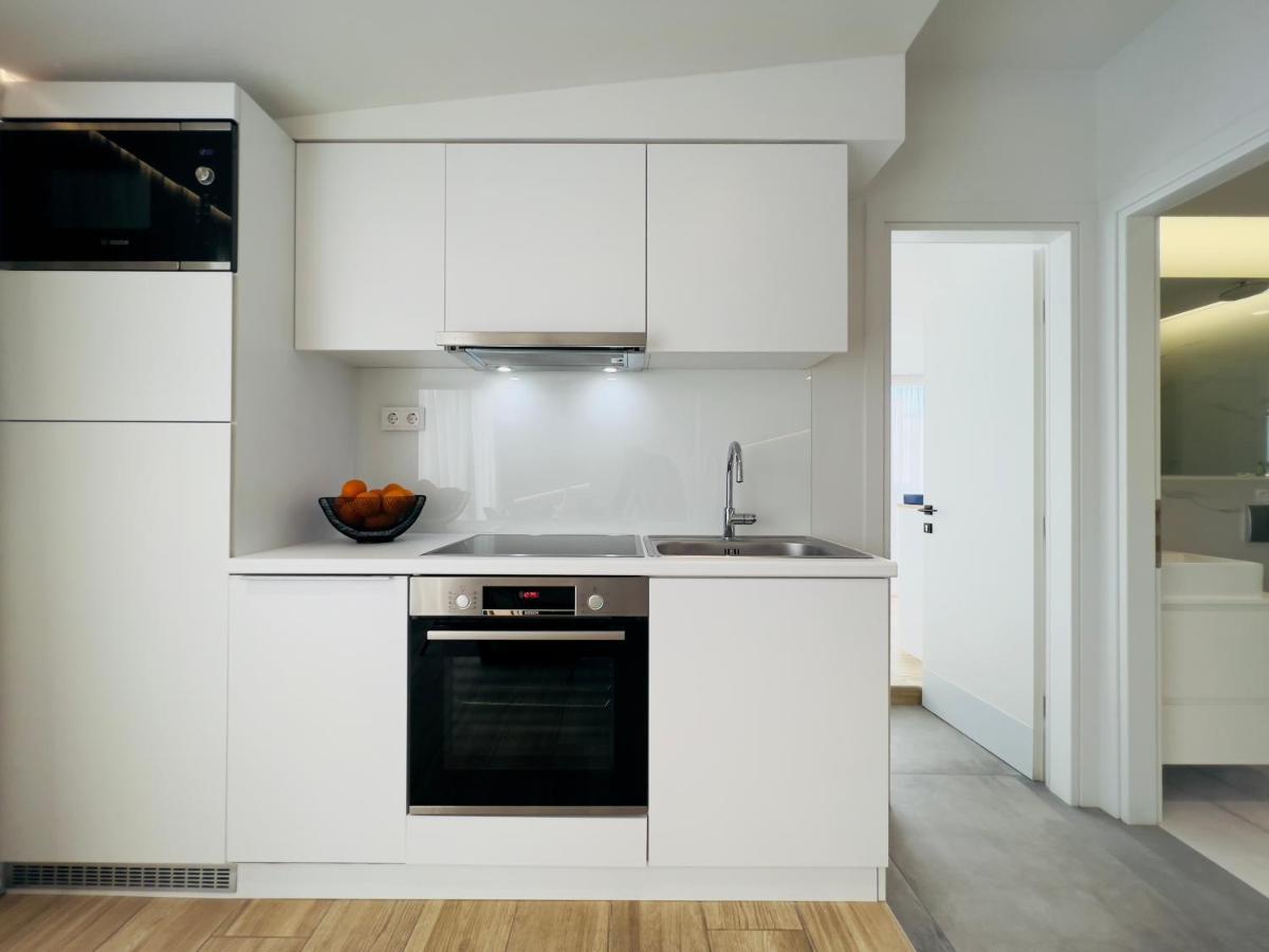The Dazzling Glimpse Acropolis Suites Афіни Екстер'єр фото