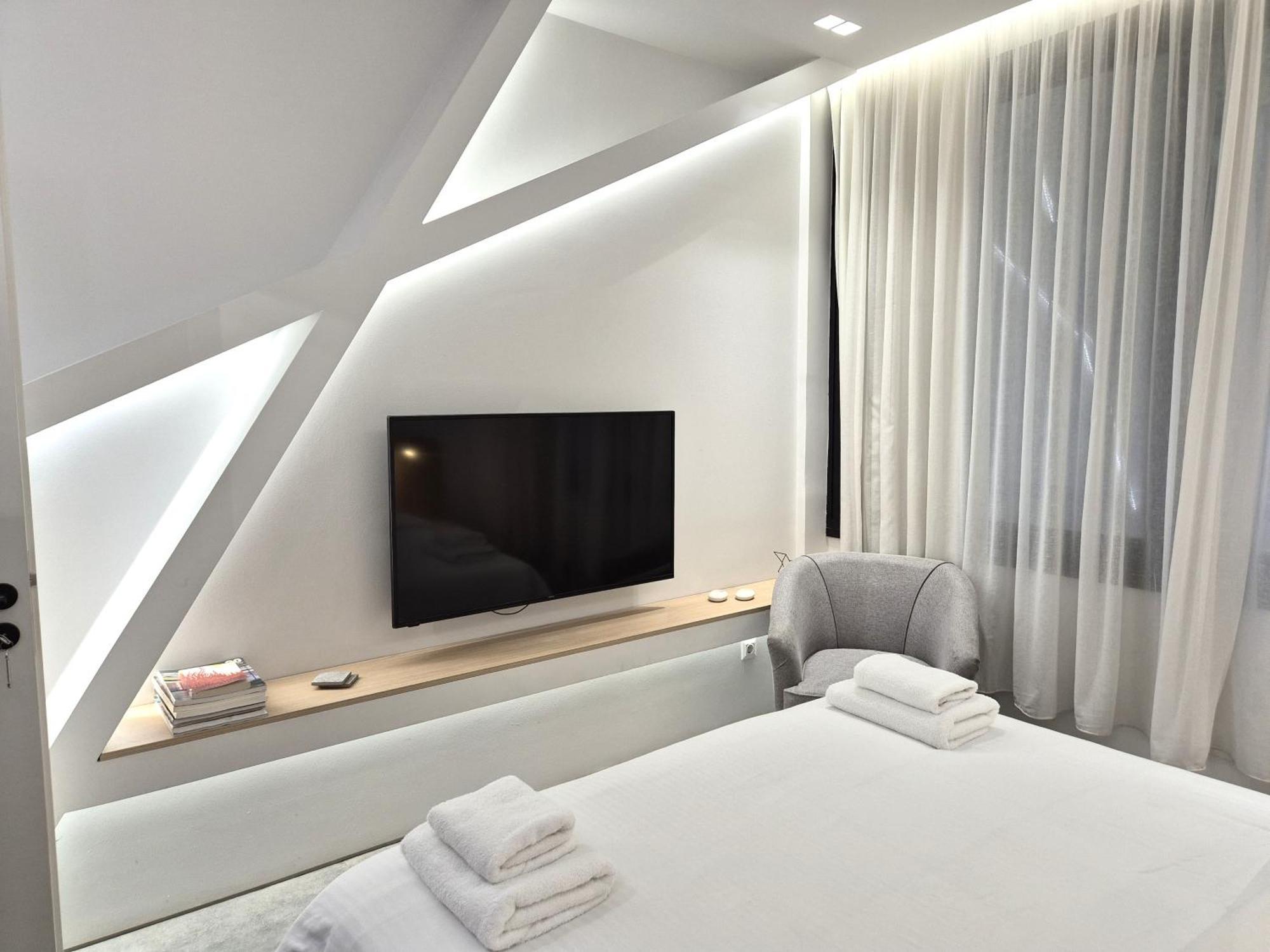 The Dazzling Glimpse Acropolis Suites Афіни Екстер'єр фото